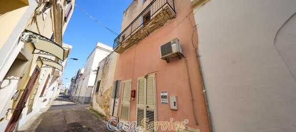 Casa de 4 habitaciónes en Supersano, Italy No. 236917 2