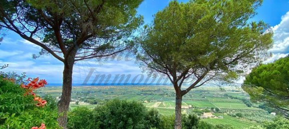 Дом с 4 комнатами в Кастаньето Кардуччи, Италия № 20793 33