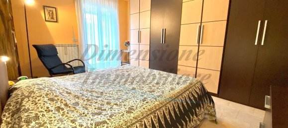 Дом с 4 комнатами в Кастаньето Кардуччи, Италия № 20793 28