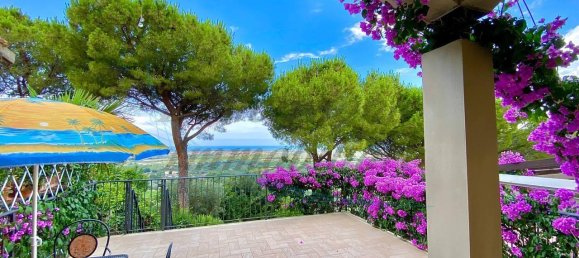 Дом с 4 комнатами в Кастаньето Кардуччи, Италия № 20793 15