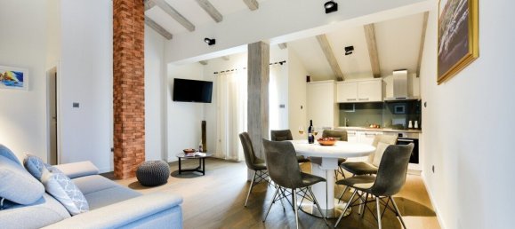 5 bedrooms Villa in Zadar, Croatia No. 199 11