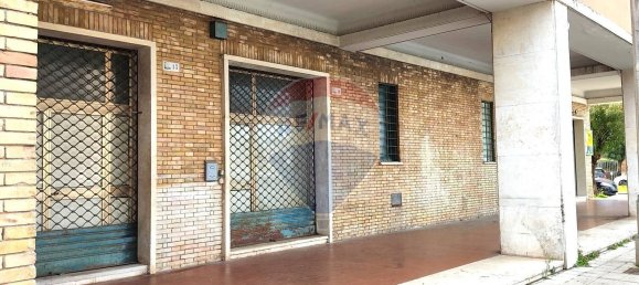149m² Commercial property in Sabaudia, Italy No. 52602 3