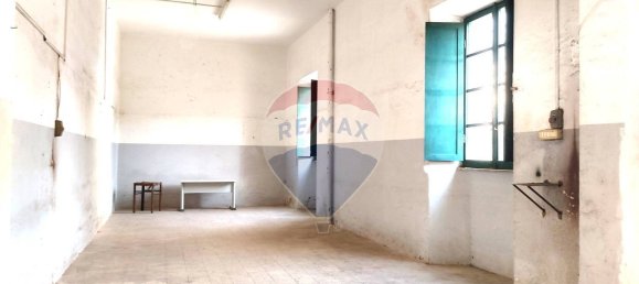 149m² Commercial property in Sabaudia, Italy No. 52602 9