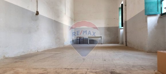 149m² Commercial property in Sabaudia, Italy No. 52602 7