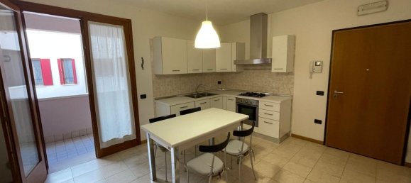 2 bedrooms Apartment in Fontaniva, Italy No. 332226 2