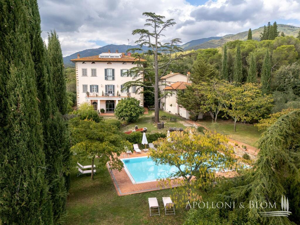 15 Schlafzimmer Villa in Loro Ciuffenna, Italy, Nr. 52884