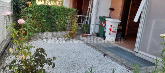 7 غرف نوم فيلا في La Loggia, Italy رقم 326818 26