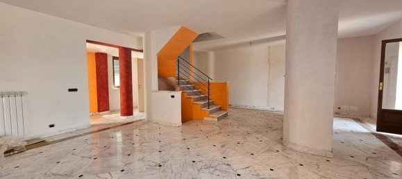 5 rooms Villa in Sarzana, Italy No. 17238 24