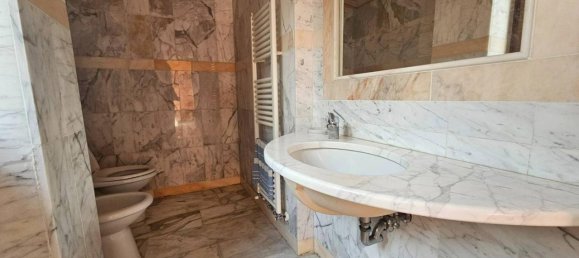 5 rooms Villa in Sarzana, Italy No. 17238 34