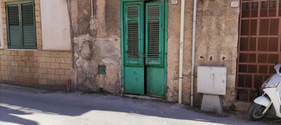 4-salle Appartement à Palermo, Italy No. 222034 9