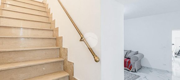 5 bedrooms House in Villafranca di Verona, Italy No. 331632 10