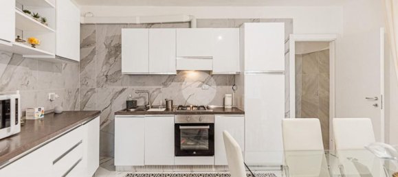 5 bedrooms House in Villafranca di Verona, Italy No. 331632 4