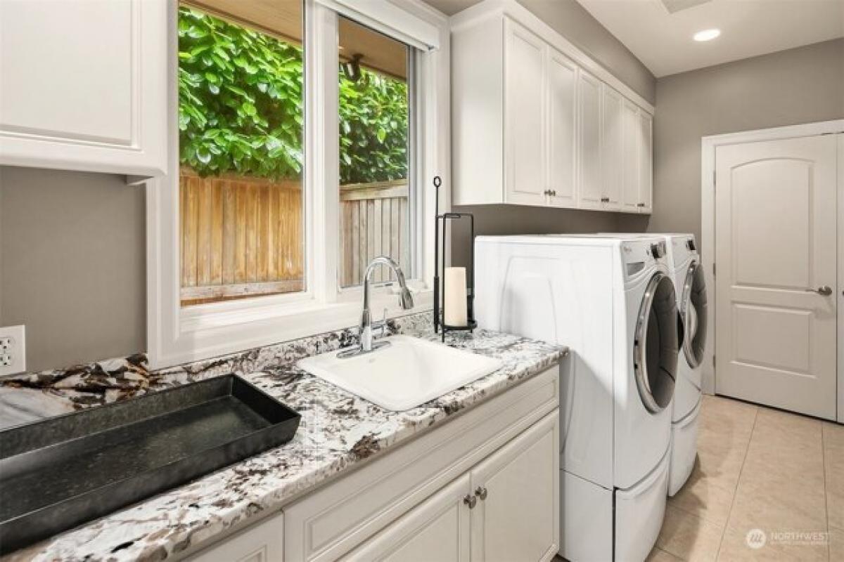 3 bedrooms House in Sammamish, USA No. 387575