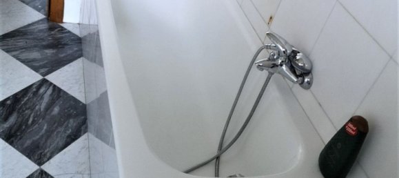 3 rooms Apartment in Carrara, Italy No. 176334 18