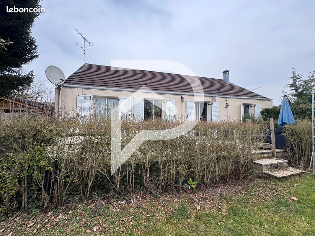 3 bedrooms House in Oissery, France No. 131710