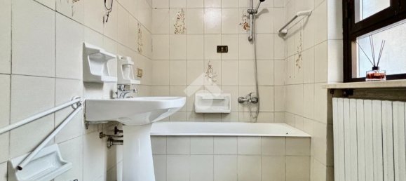 2 bedrooms House in Sarezzo, Italy No. 359994 15