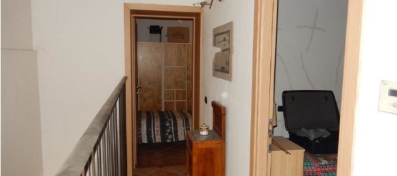 4 bedrooms Apartment in Ferrara, Italy No. 380732 15
