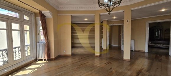 Apartamento de 7 dormitorios en Oviedo, Spain No. 168985 2