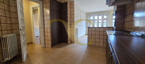 Apartamento de 7 dormitorios en Oviedo, Spain No. 168985 9