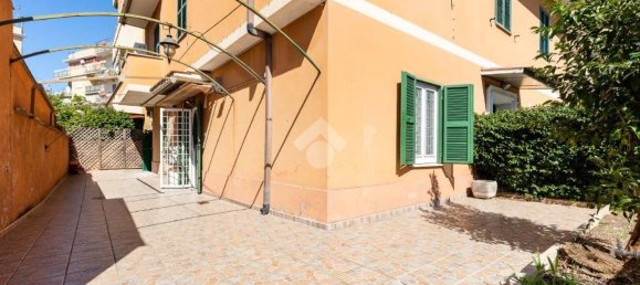 1 bedroom Apartment in Rome, Italy No. 289825 5