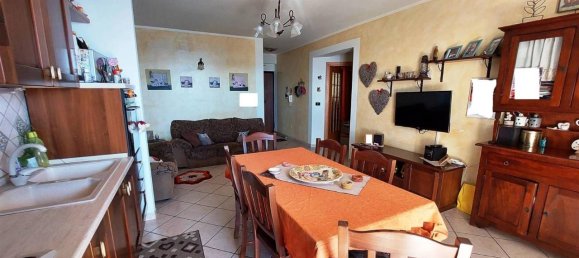 3-salle Appartement à Scaletta Zanclea, Italy No. 23832 10