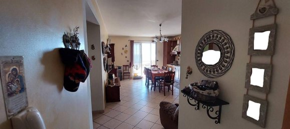 3-salle Appartement à Scaletta Zanclea, Italy No. 23832 8