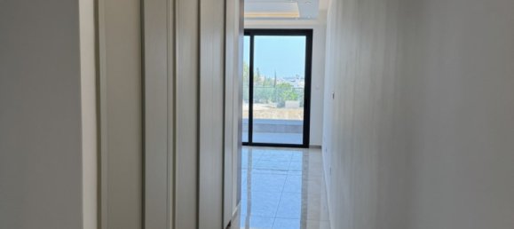 Квартира с 2 спальнями в Ларнака, Кипр № 26447 3