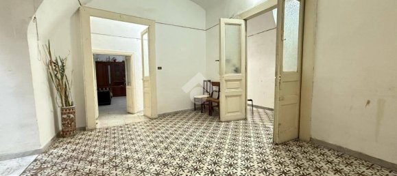 4 bedrooms Apartment in Naples, Italy No. 311732 14