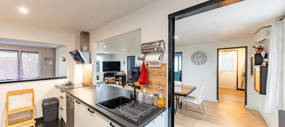 7 bedrooms House in Chateauroux, France No. 93827 8