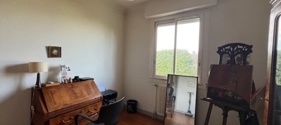 5 bedrooms House in Aiguillon, France No. 100232 8