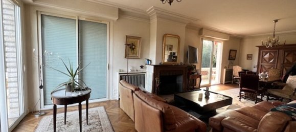 5 bedrooms House in Aiguillon, France No. 100232 7