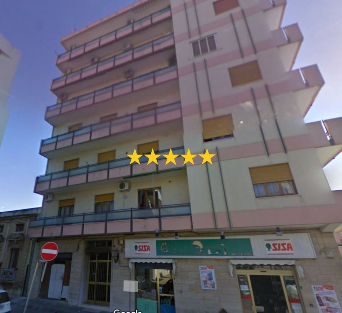 Apartamento de 4 habitaciónes en Floridia, Italy No. 43419