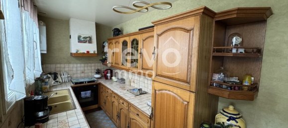 2 Schlafzimmer Haus in Le Mans, France, Nr. 98293 4