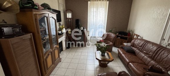 2 Schlafzimmer Haus in Le Mans, France, Nr. 98293 7