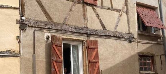 Edificio en Pont-de-Veyle, France 184 m² No. 202796 2