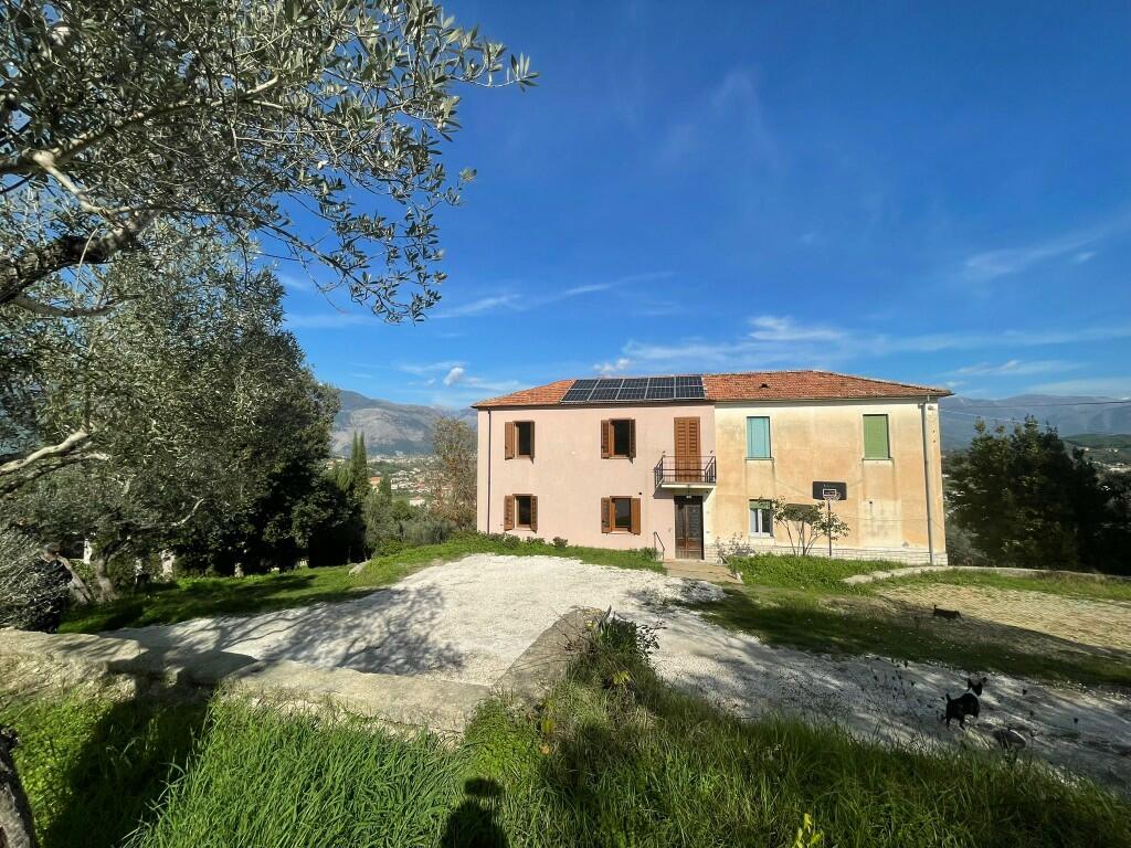 3 غرف نوم منزل في Isola del Liri, Italy رقم 52763