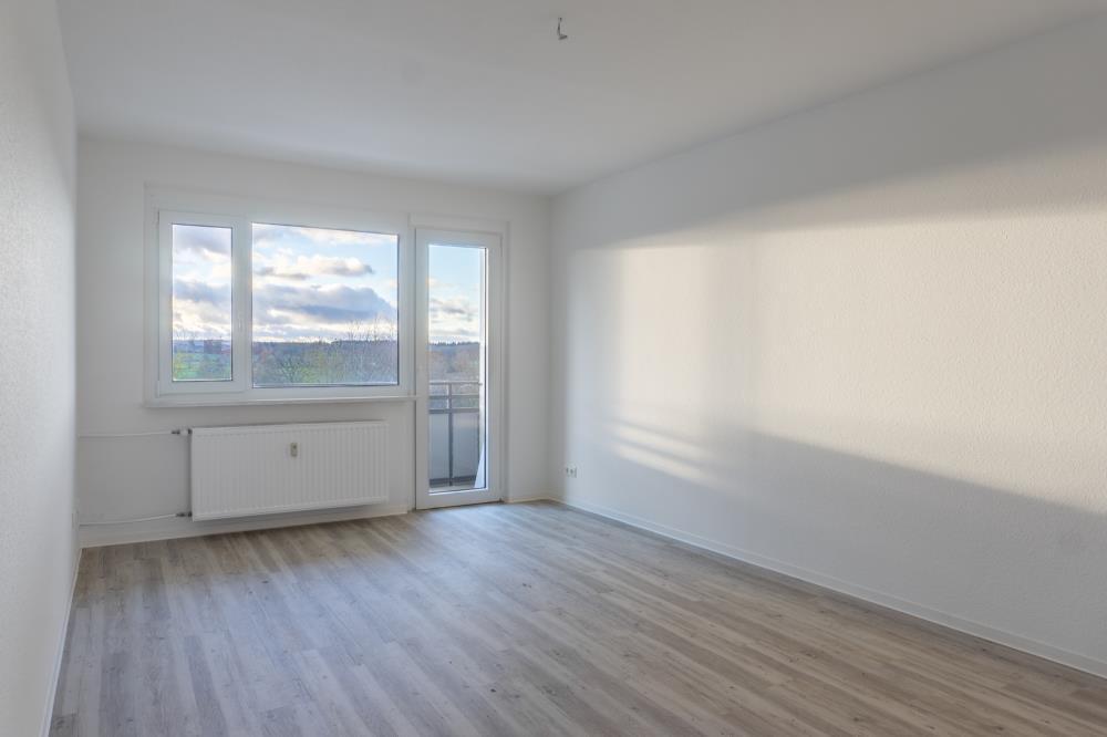 4 rooms Apartment in Mecklenburgische Seenplatte, Germany No. 325792
