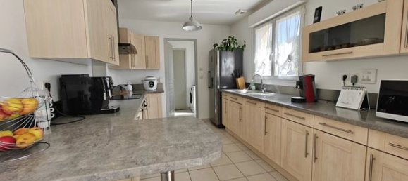 5 bedrooms House in Eure, France No. 355991 9