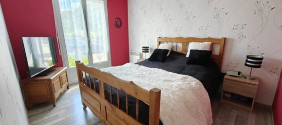 5 bedrooms House in Eure, France No. 355991 12