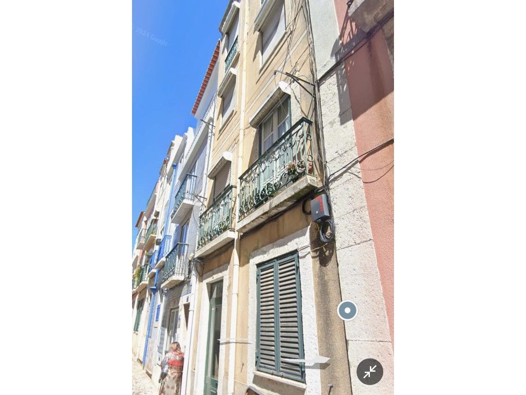 2 bedrooms Apartment in Lisbon, Portugal No. 260806