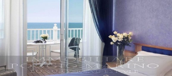 36 rooms Commercial property in Pietrasanta, Italy No. 79477 11