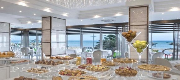 36 rooms Commercial property in Pietrasanta, Italy No. 79477 4