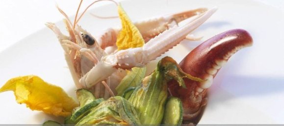 36 rooms Commercial property in Pietrasanta, Italy No. 79477 9