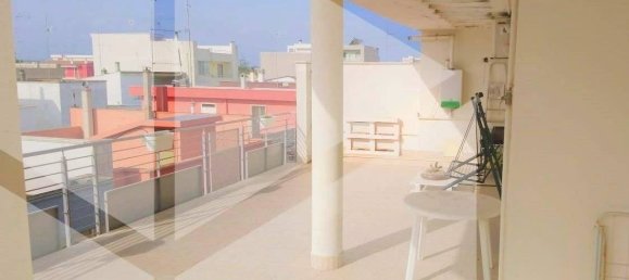 Estudio en Casamassima, Italy No. 23812 11