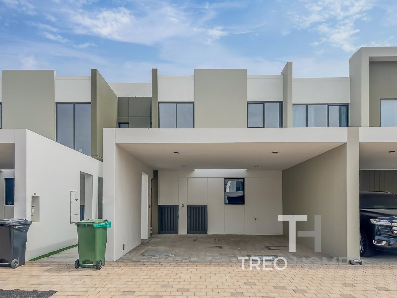 3 bedrooms Townhouse in Dubai Land, UAE No. 33274