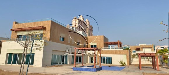 7 bedrooms Villa in The Marina, UAE No. 29642 2