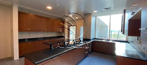 7 bedrooms Villa in The Marina, UAE No. 29642 9