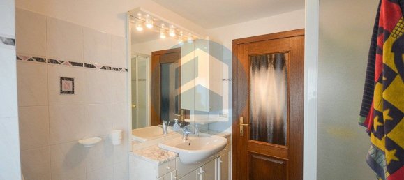 3 bedrooms House in Pian Camuno, Italy No. 303670 18