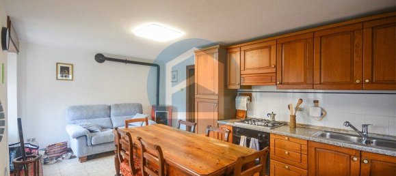 3 bedrooms House in Pian Camuno, Italy No. 303670 9