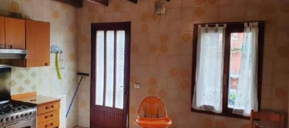 4 rooms House in Montebelluna, Italy No. 212991 5